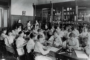 A Holy Names sister instructs students at St. Mary’s Academy & College in Portland, Ore., circa 1915.