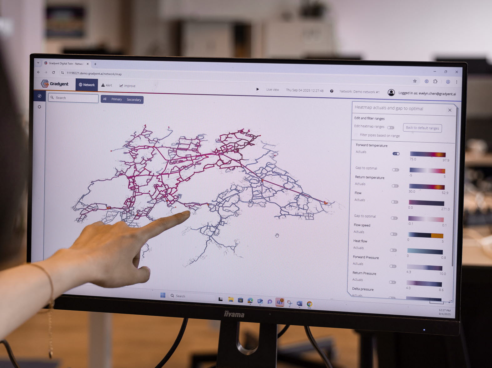 I kärnan av lösningen finns den digitala tvillingen – en virtuell kopia av ett värmesystem som täcker hela kedjan i realtid.