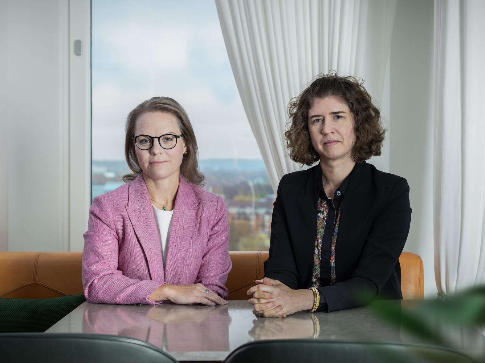 Catharina Odin, product manager Trade Finance Digital Channels and Sara Dahlman, product manager Bank Guarantees at SEB