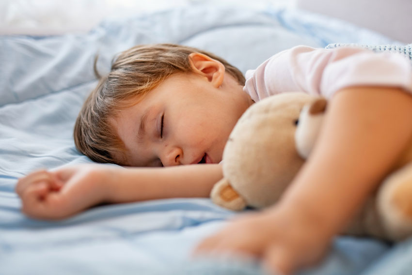 Smrčanje pri otroku lahko krati kvaliteten spanec