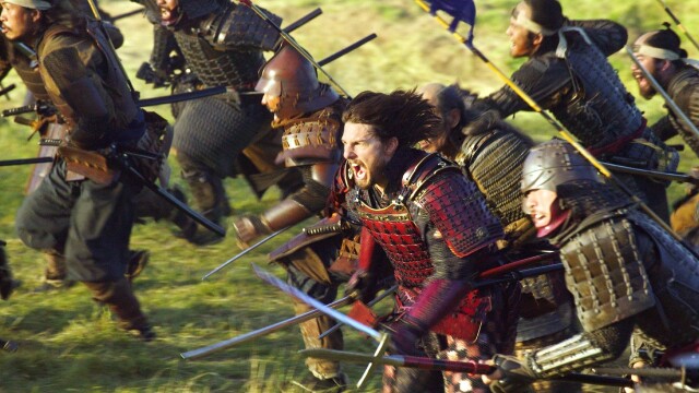 The Last Samurai image of Tom Cruise in battle