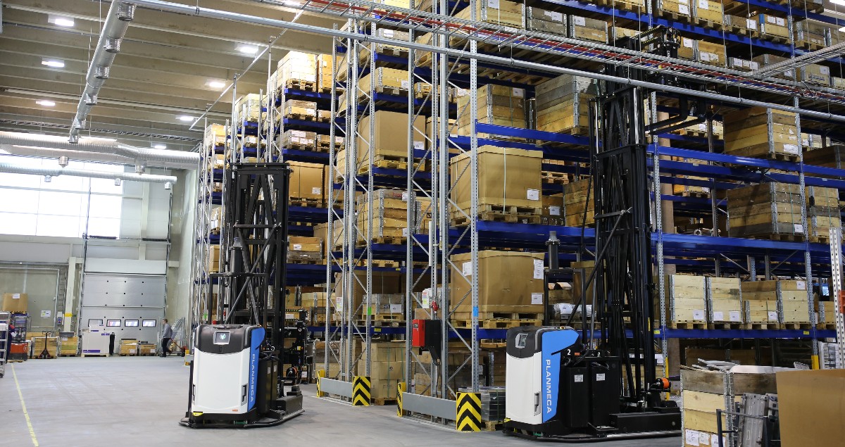 AGVs work with software to improve material handling efficiency