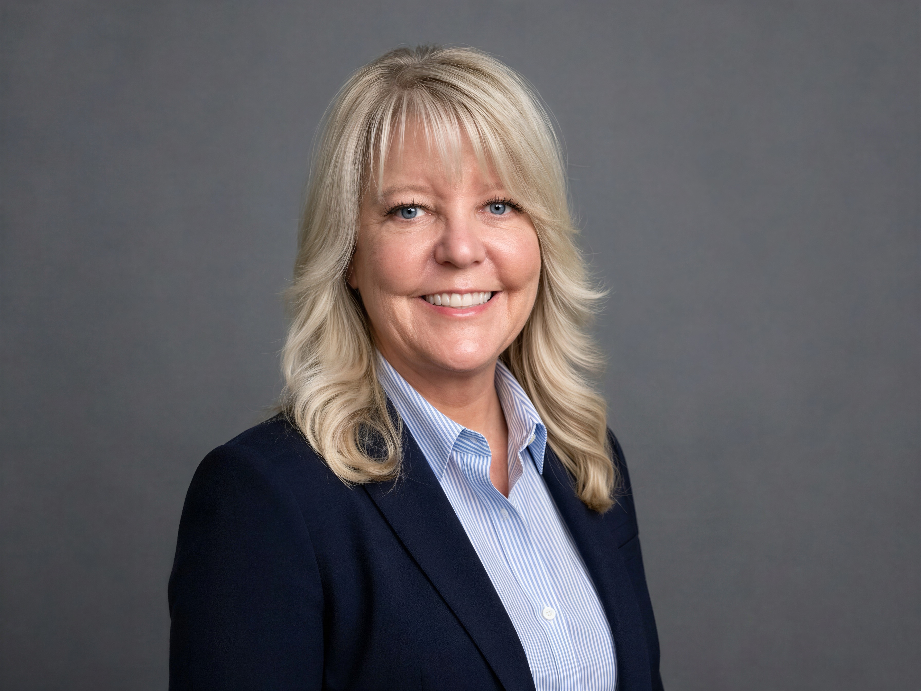 Linda Dearing, Branch Manager photo