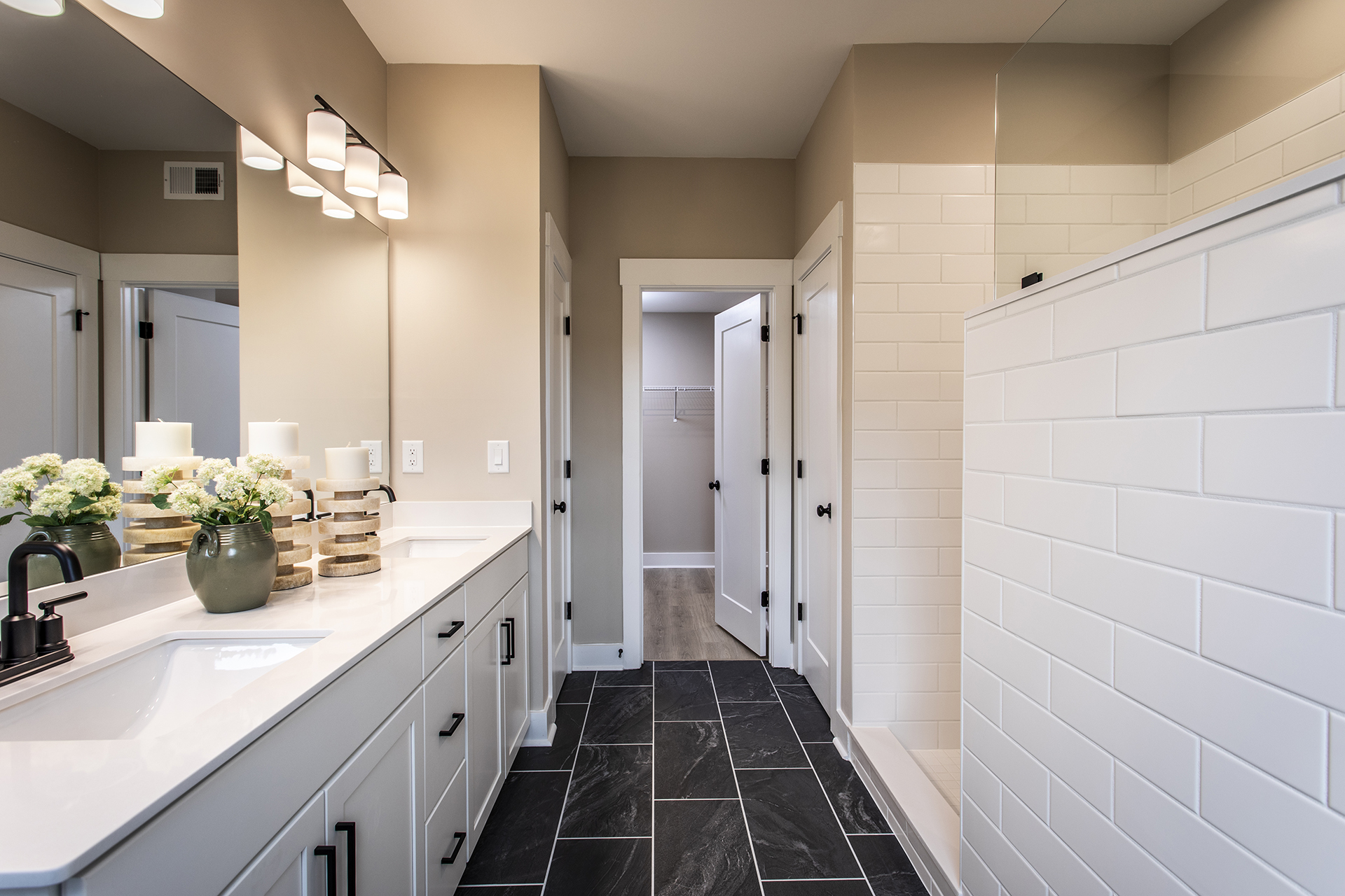 a2315baa-c376-4b2a-9185-75ea979bd3ee