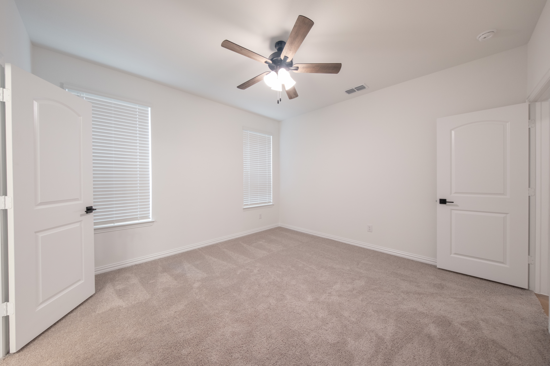 a288e404-37d2-4cb0-8479-687a149f2849