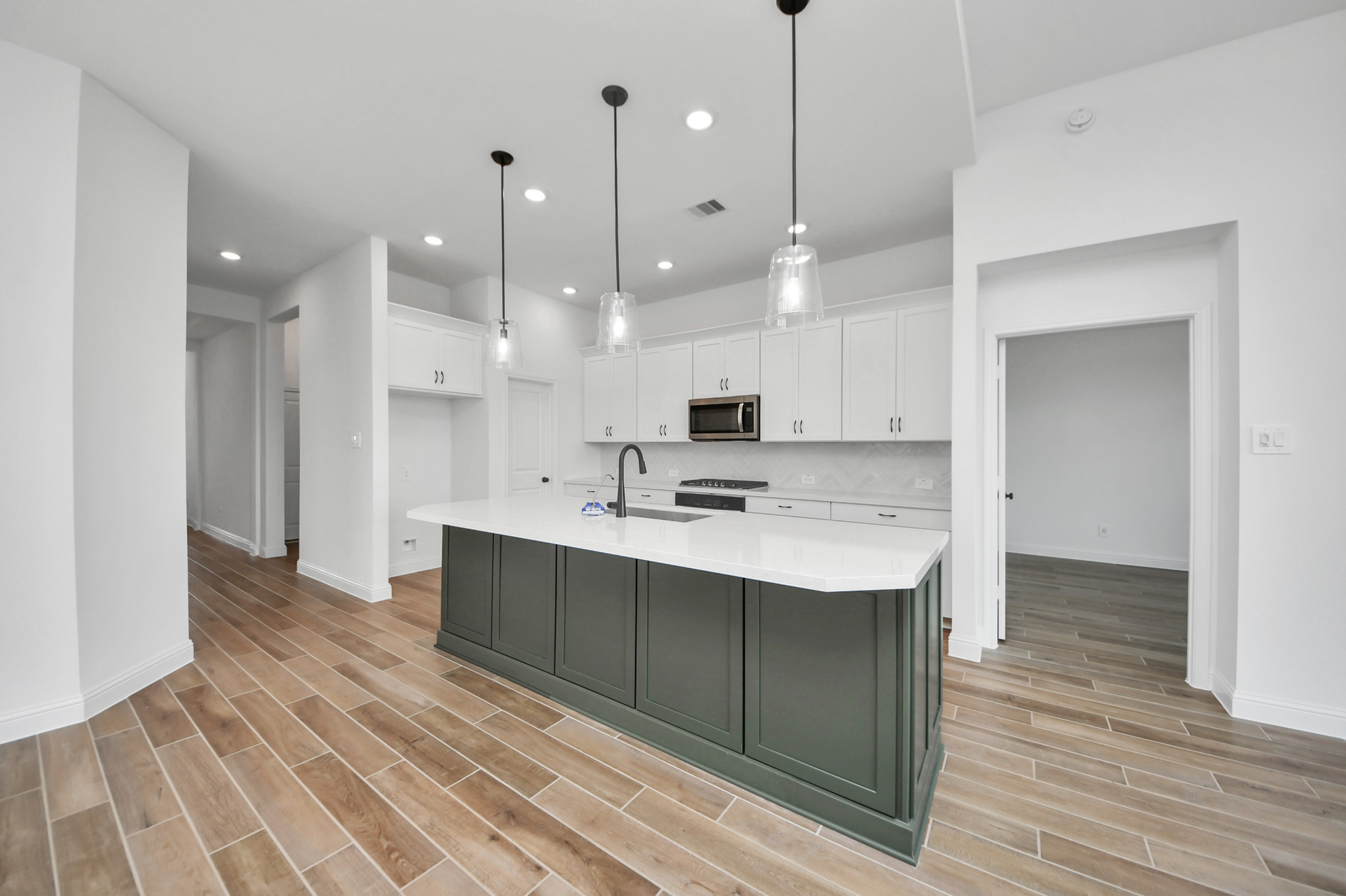 a2af9f30-b2bc-4da9-be3a-e652626d6a36