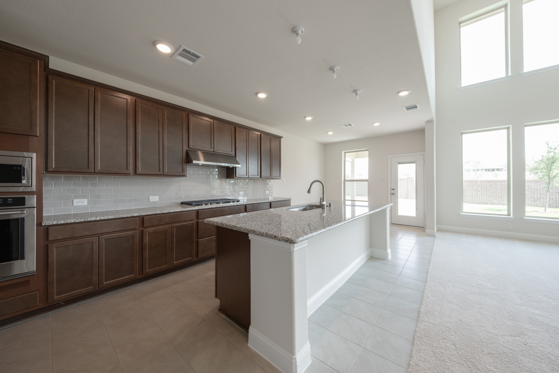 a5599338-a834-4a3f-bac5-4e46c6268312