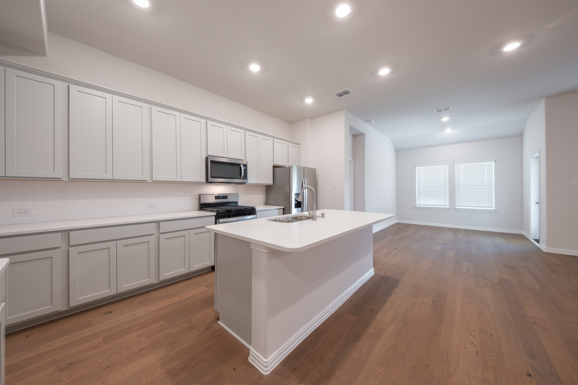 a8e71365-65da-4212-8740-3276198c2585