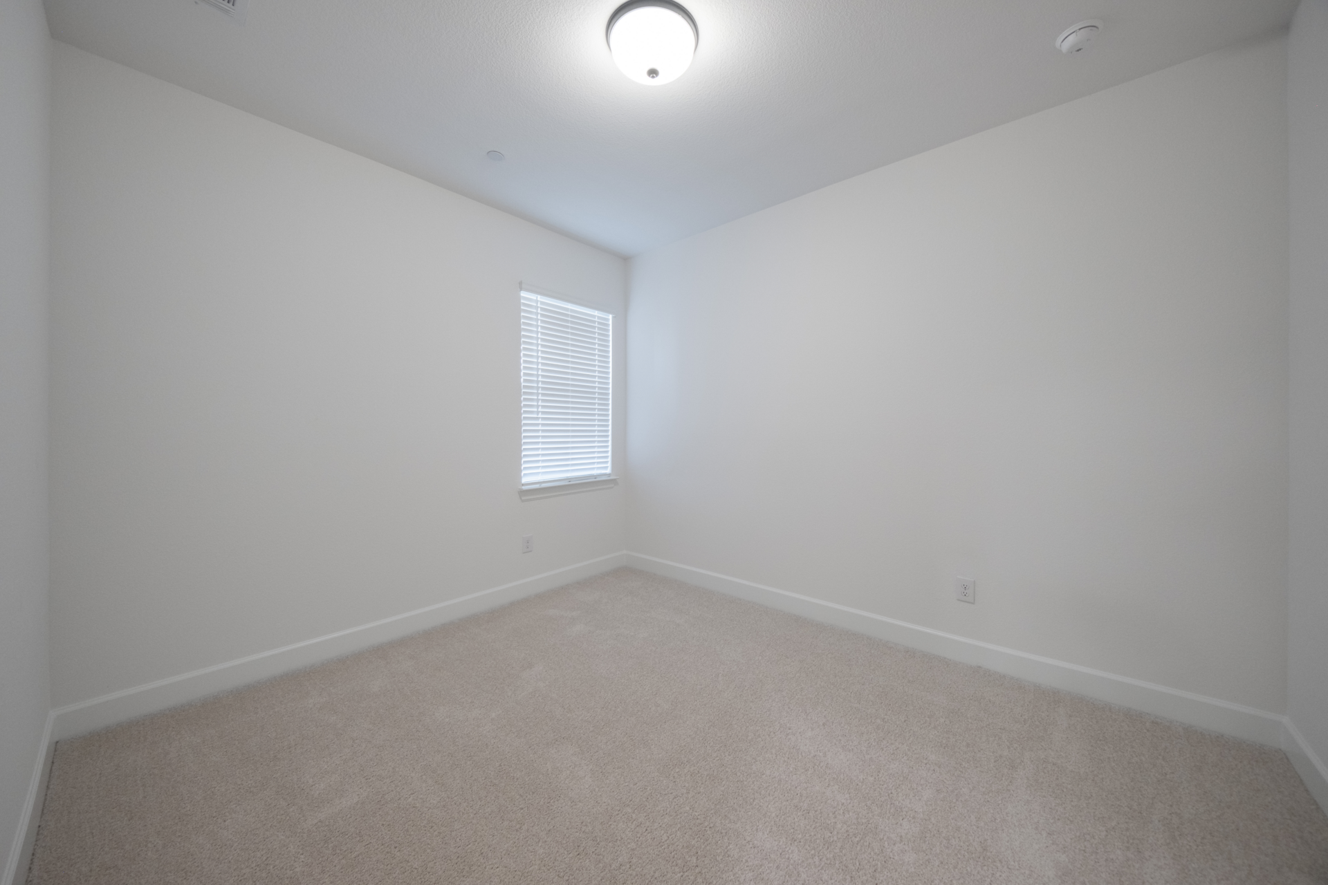 c3a19521-cb6b-4879-8305-f02009e79317