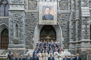 Following the Aug. 4 Memorial Mass celebrated by Supreme Chaplain Arch- bishop William Lori of Baltimore, Supreme Officers and members of the board of directors stand with Archbishop Leonard Blair of Hartford, concelebrating priests and Connecticut Knights outside St. Mary’s Church in New Haven, Conn. Photo by Aaron Joseph