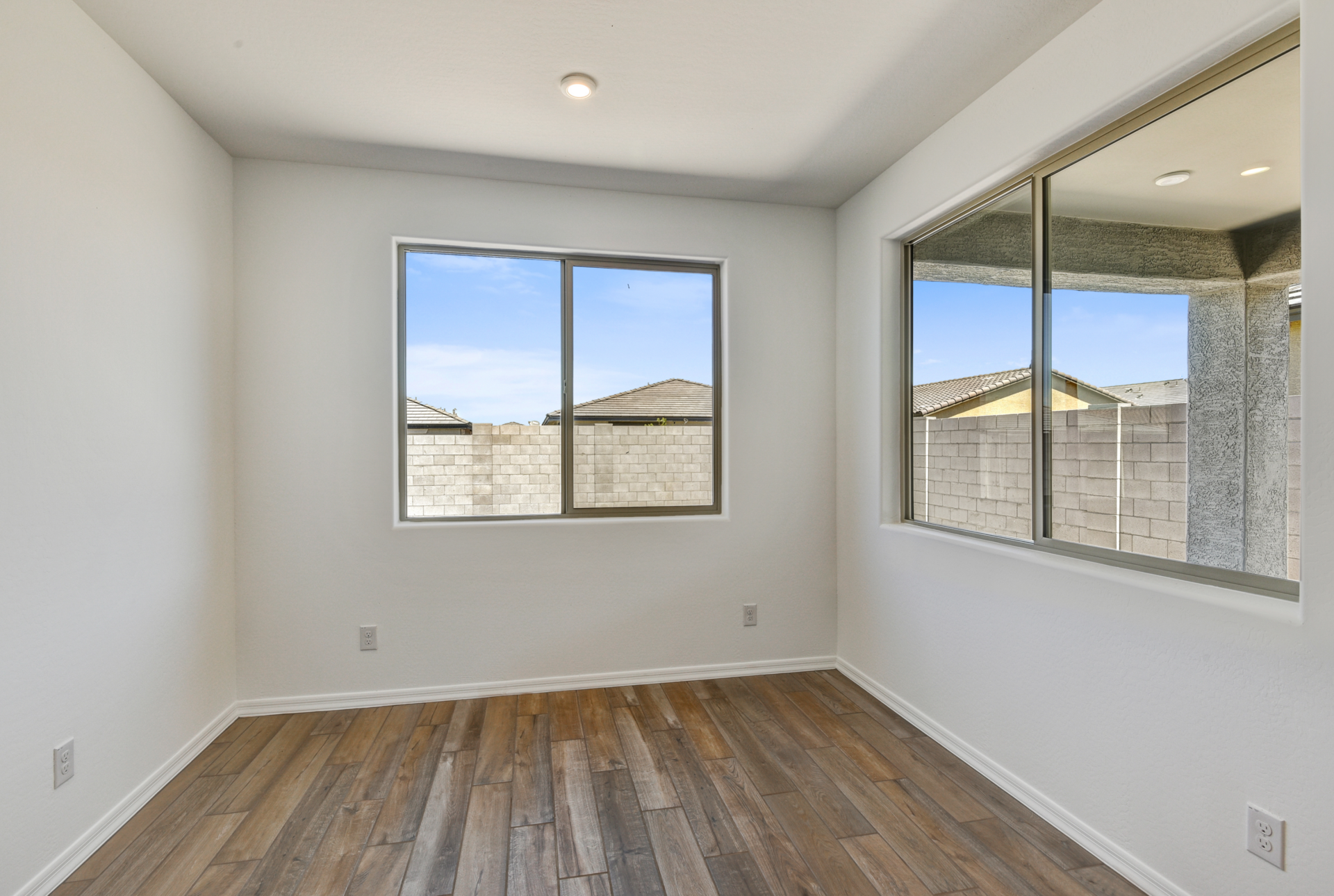 dda9de97-ff10-49fd-ab5b-d7e43af656c5