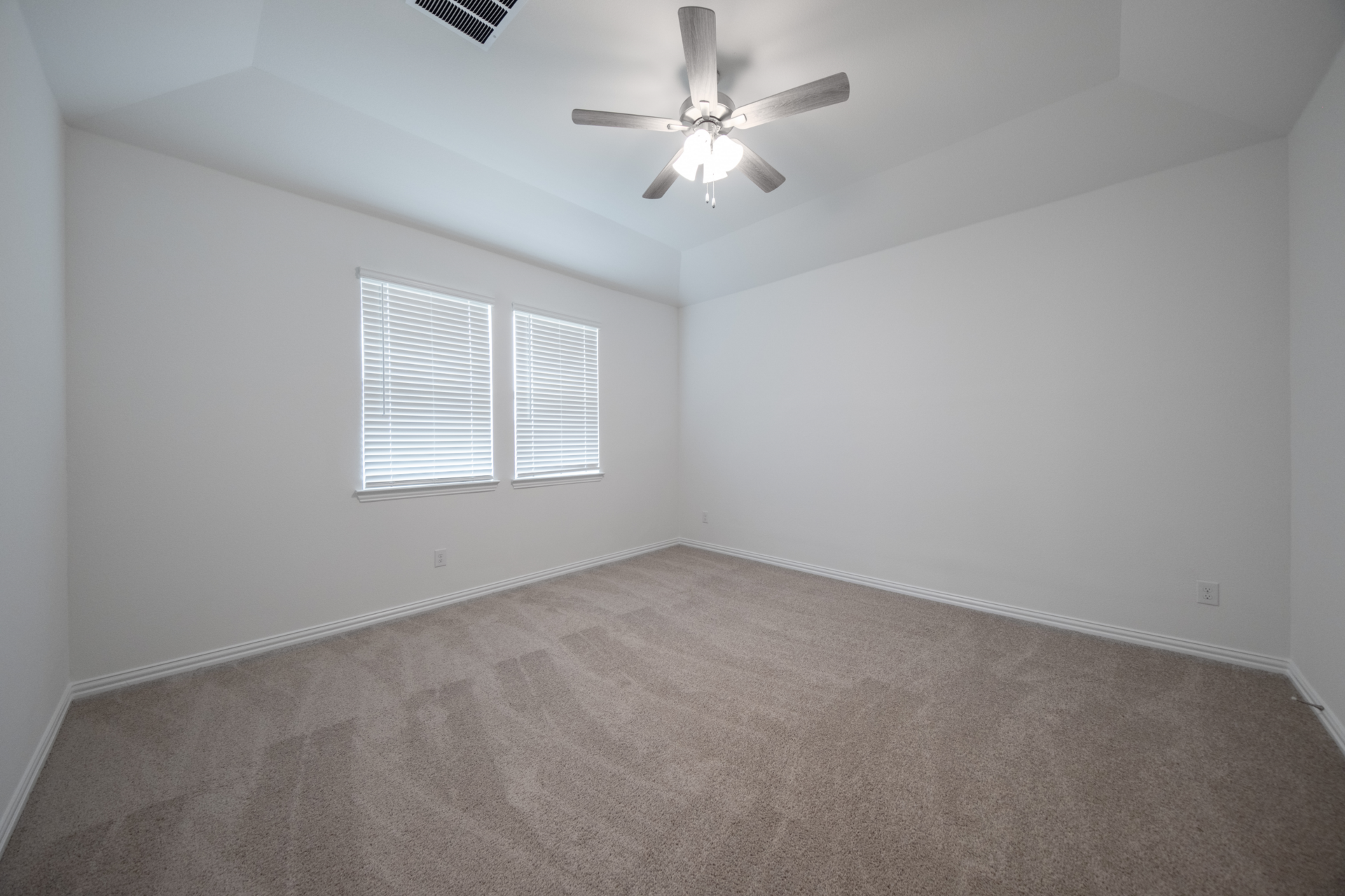 de164c5b-8f11-4a83-87d1-ceb8f58d5b95