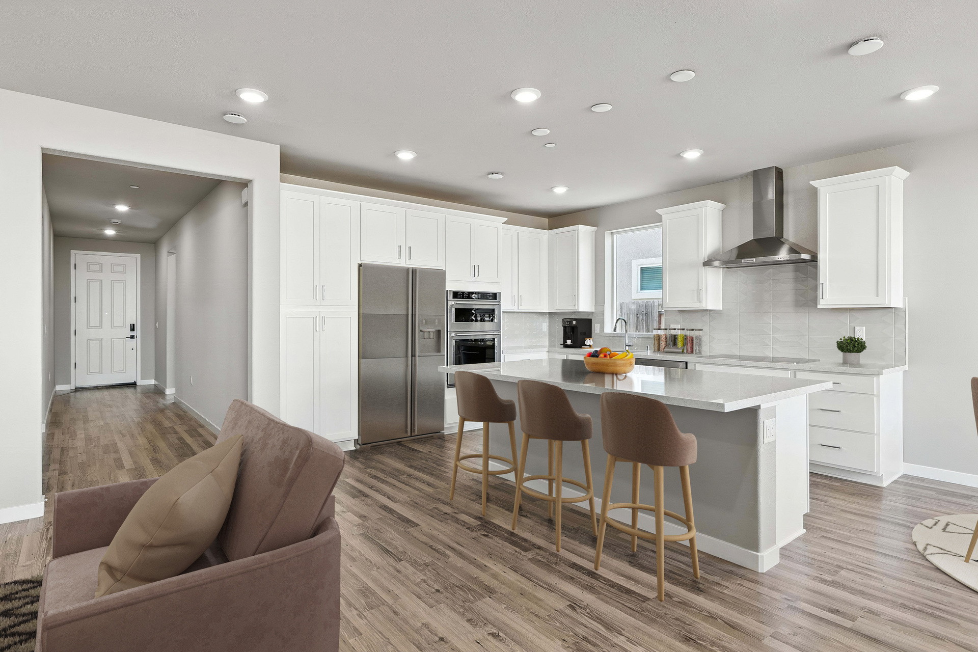 e004ffba-a5d6-48db-83db-89ad8ce73946