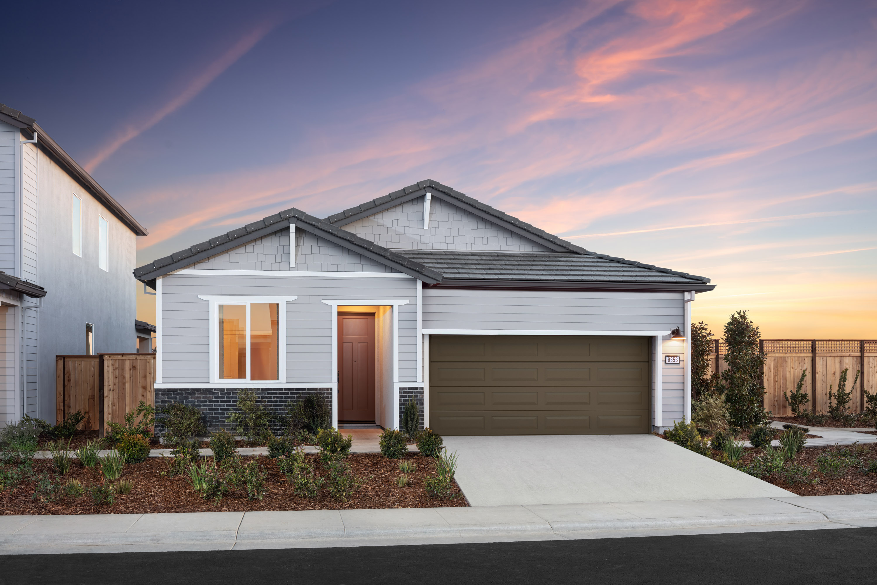 Jasmine Arts & Crafts L Exterior