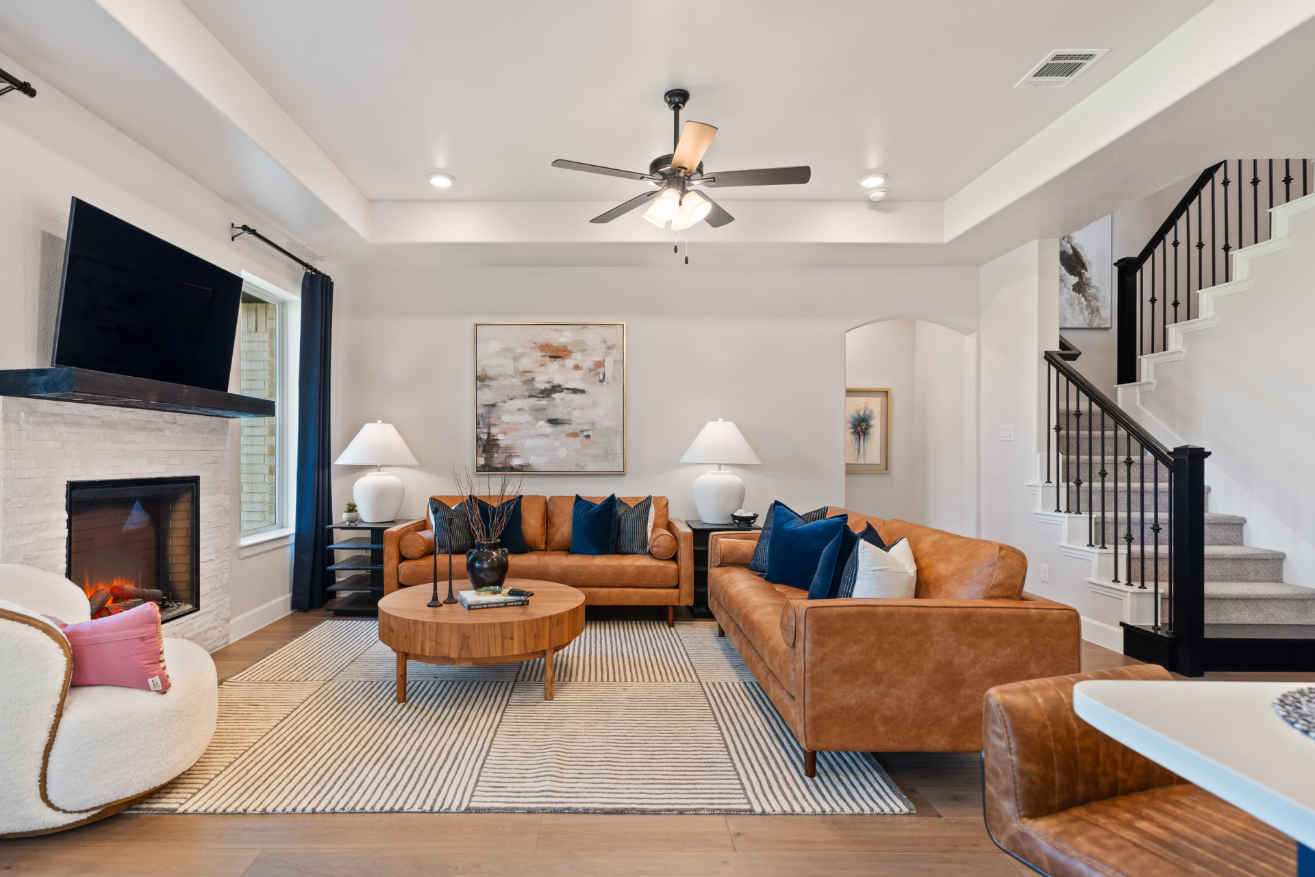 effc402e-43f1-4ef3-be9d-b3acc93ac390