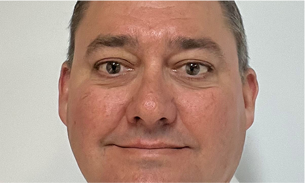 Headshot of Mike Roberts