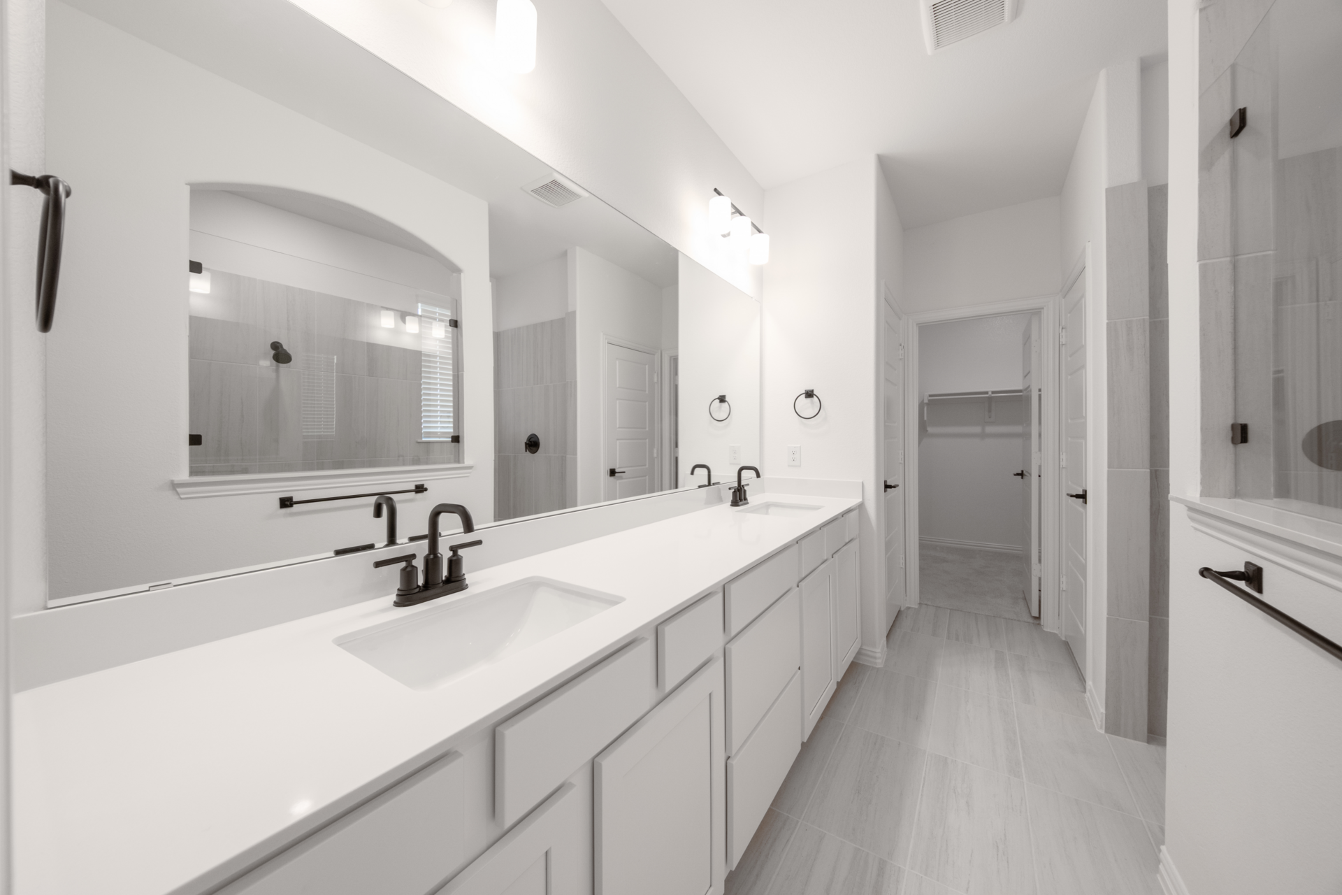 f4376fb8-f2f5-4b8e-904a-dd7feec1f059