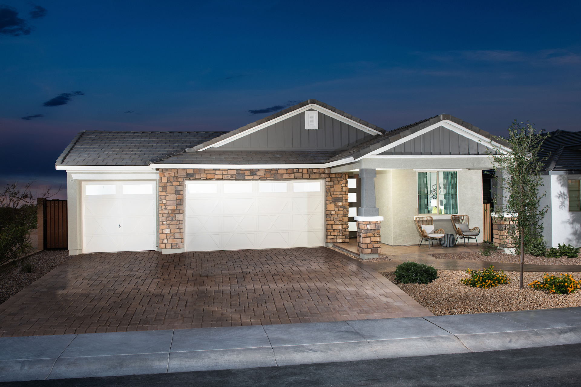 f8e9b8df-e115-47e4-814e-87fa5566425d