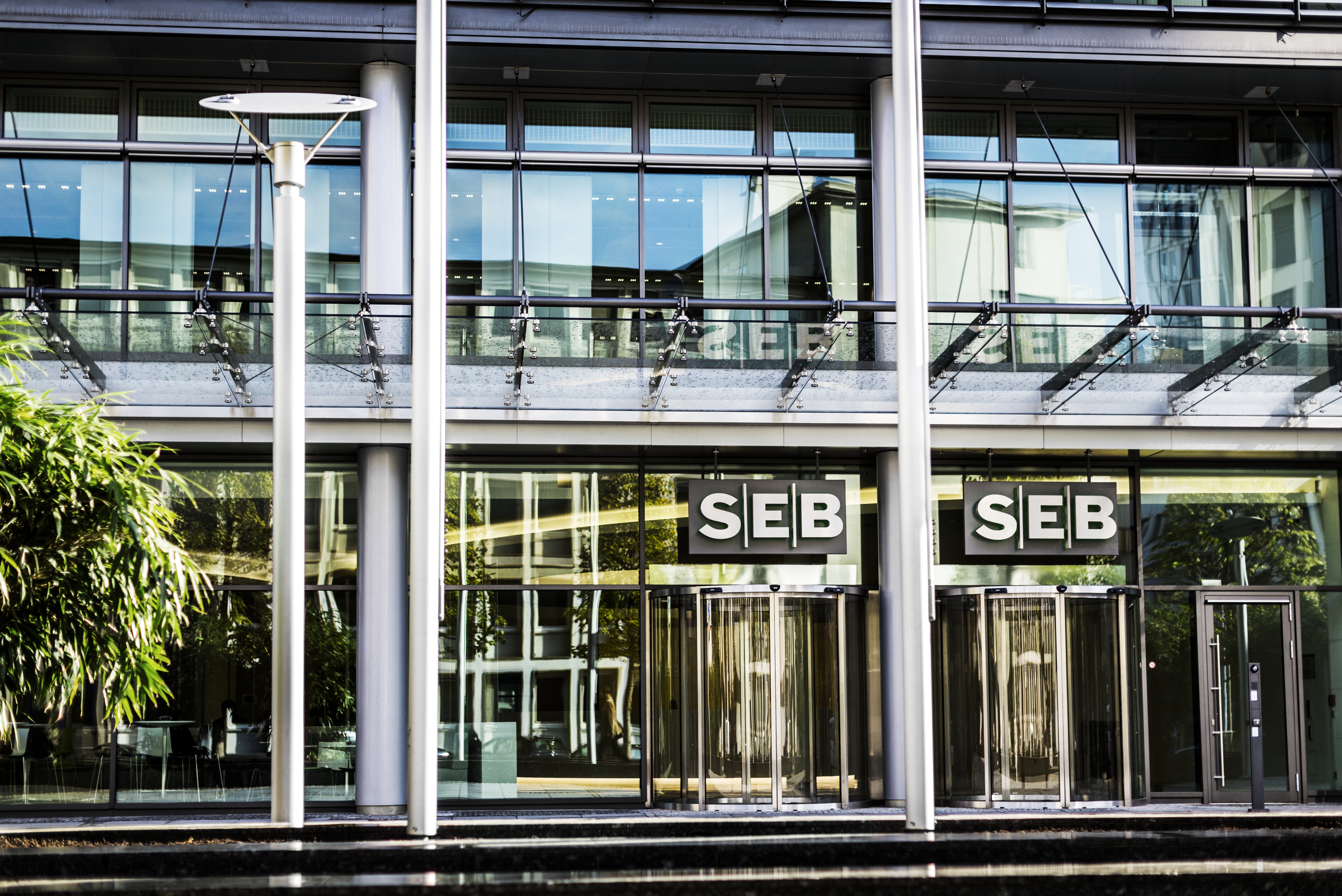 SEB Frankfurt, exterior