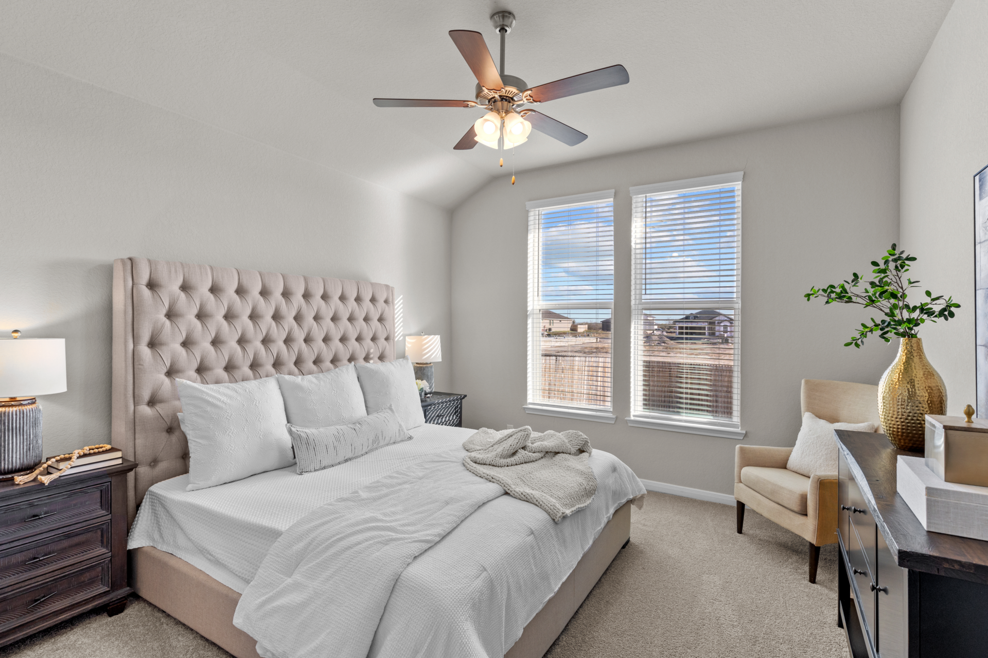 fdcb6242-1ef2-486d-8170-c5d583c103e3