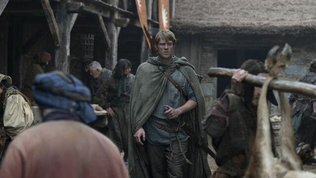Peter Claffey as Ser Duncan the Tall “Dunk” in a busy marketplace in HBO’s A Knight of the Seven Kingdoms.