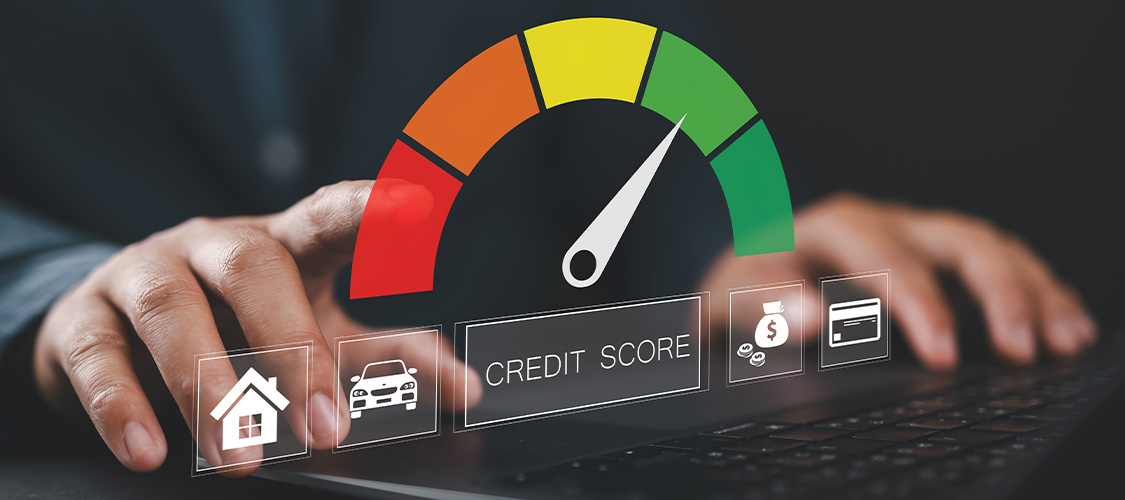 A good credit score displayed as a half circle with an arrow on the green.