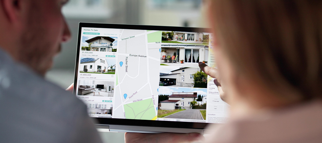 People looking a homes for sale