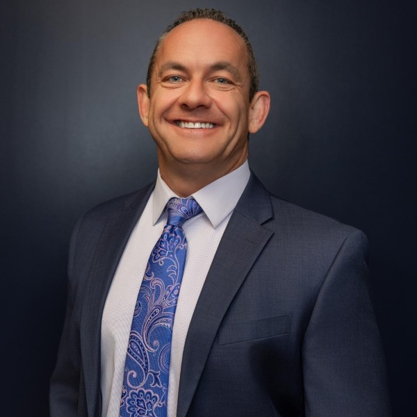 Jon Gonzalez, Branch Manager photo