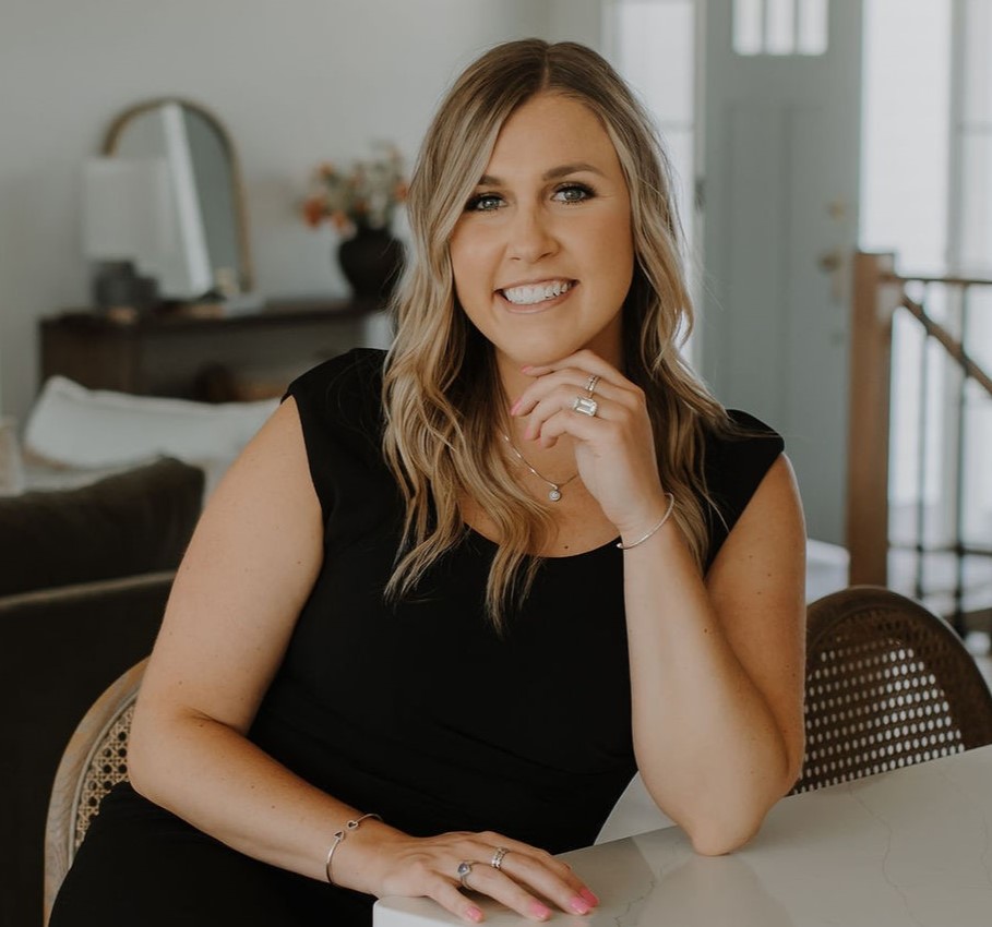 Victoria Adkins, Sales Manager photo