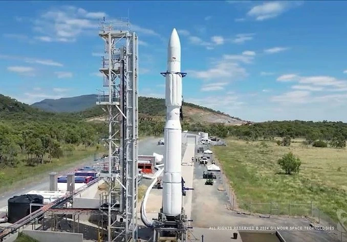 Coates supports lift-off of first Australian-made orbital rocket
